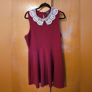 Lace collar maroon dress